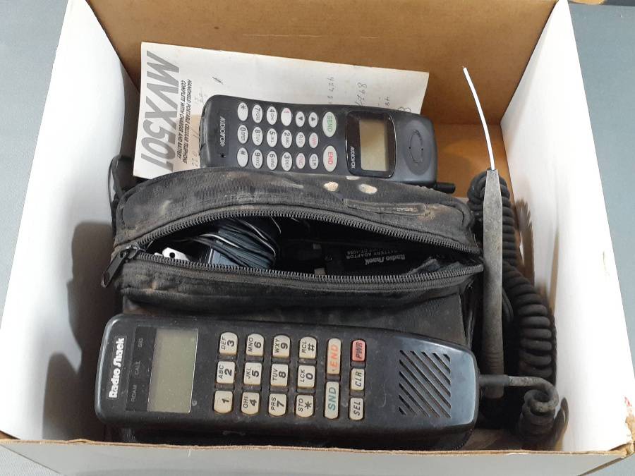 Vintage Radio Shack Cellular Car Cell Phone Transportable Telephone CT-1055  Bag Phone