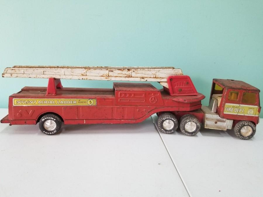 nylint metal fire truck