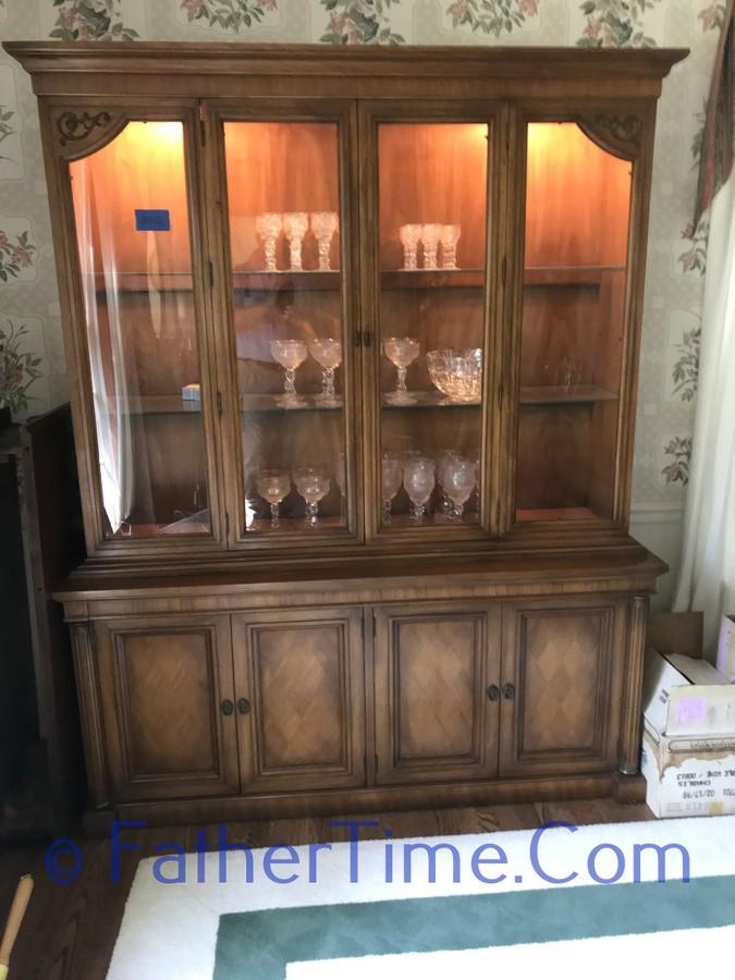Drexel China Cabinet Auction Auctioneer Pro